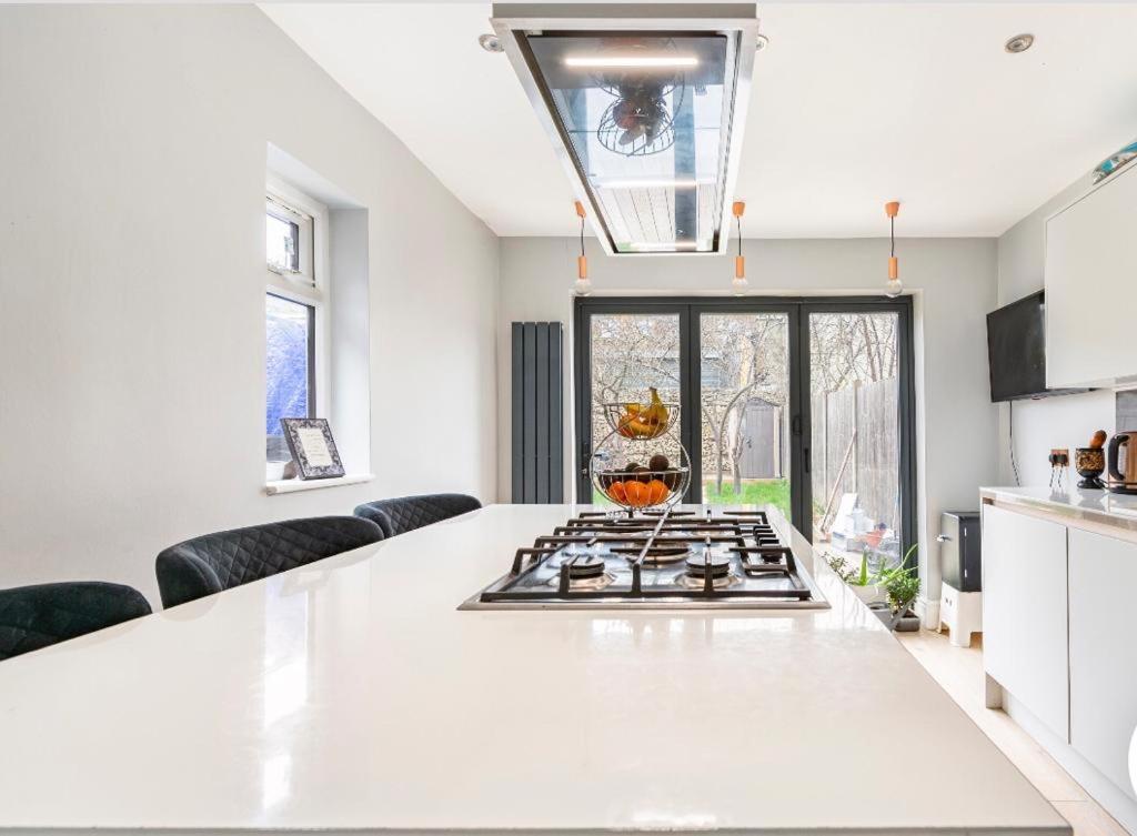 Cozy Private Room 런던 외부 사진